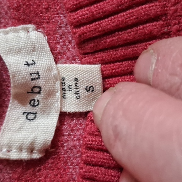 Pink Sweater - Picture 2 of 3